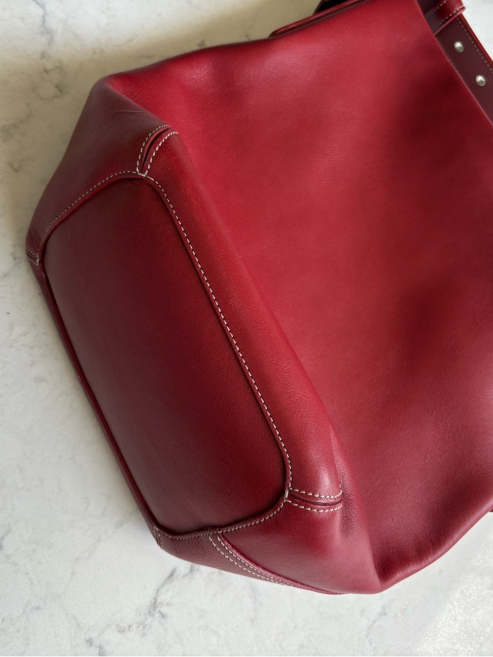 Coach Women's Red Leather Shoulder Bag - Picture 3 of 10